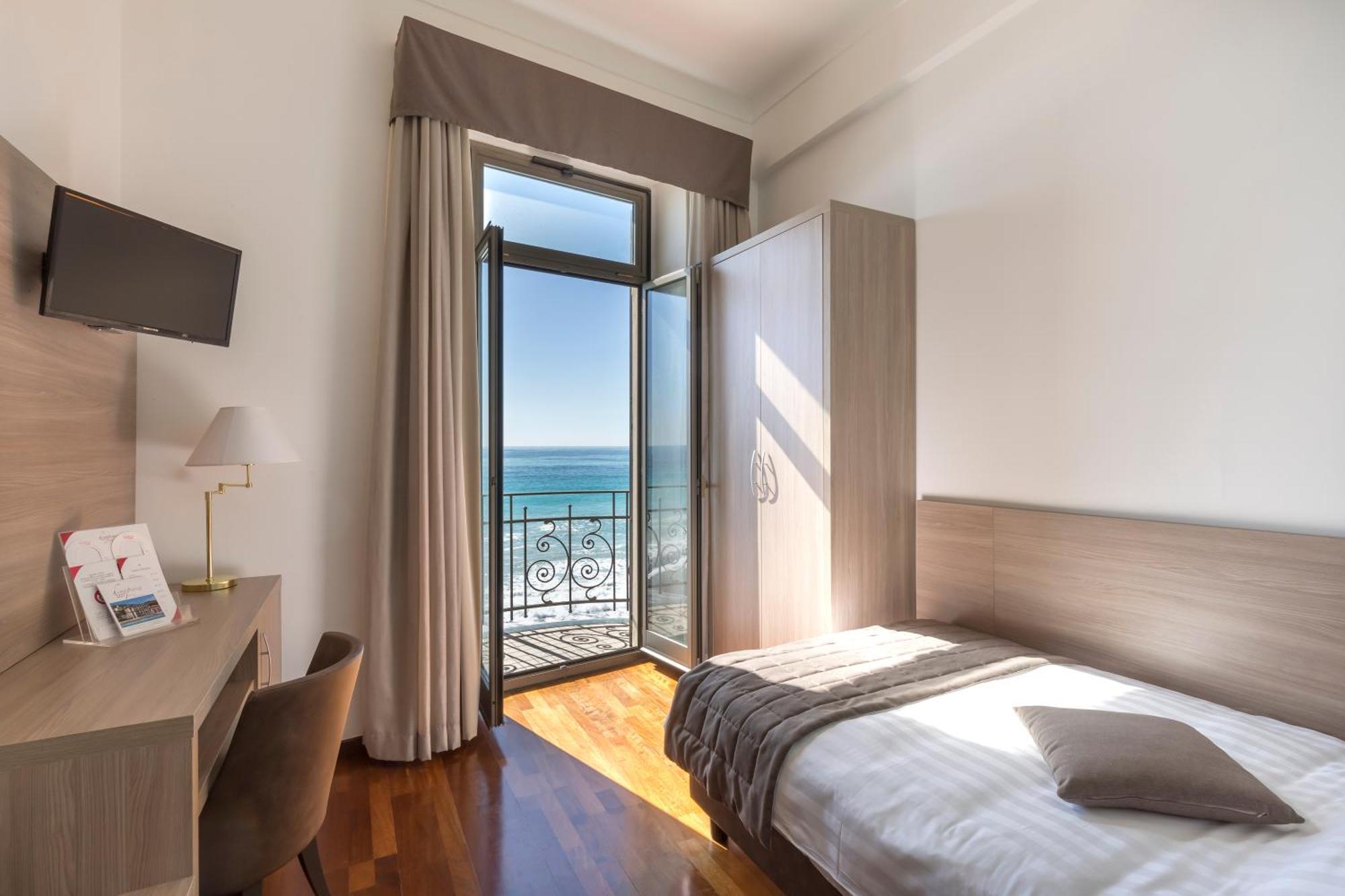 Standard Single Room Sea View,1563299335:JPEG